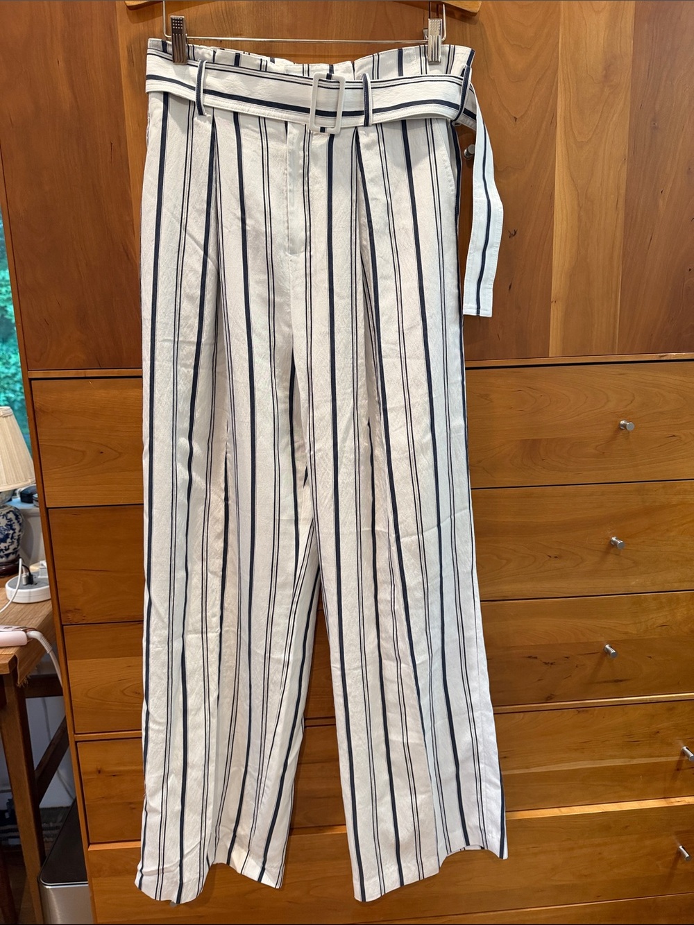 Vince Striped Wide-Leg women’s Pants in White with black Stripes